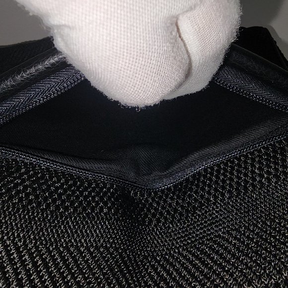 Like New, Vintage Black Fabric Shoulder Purse Bag - Picture 5 of 7